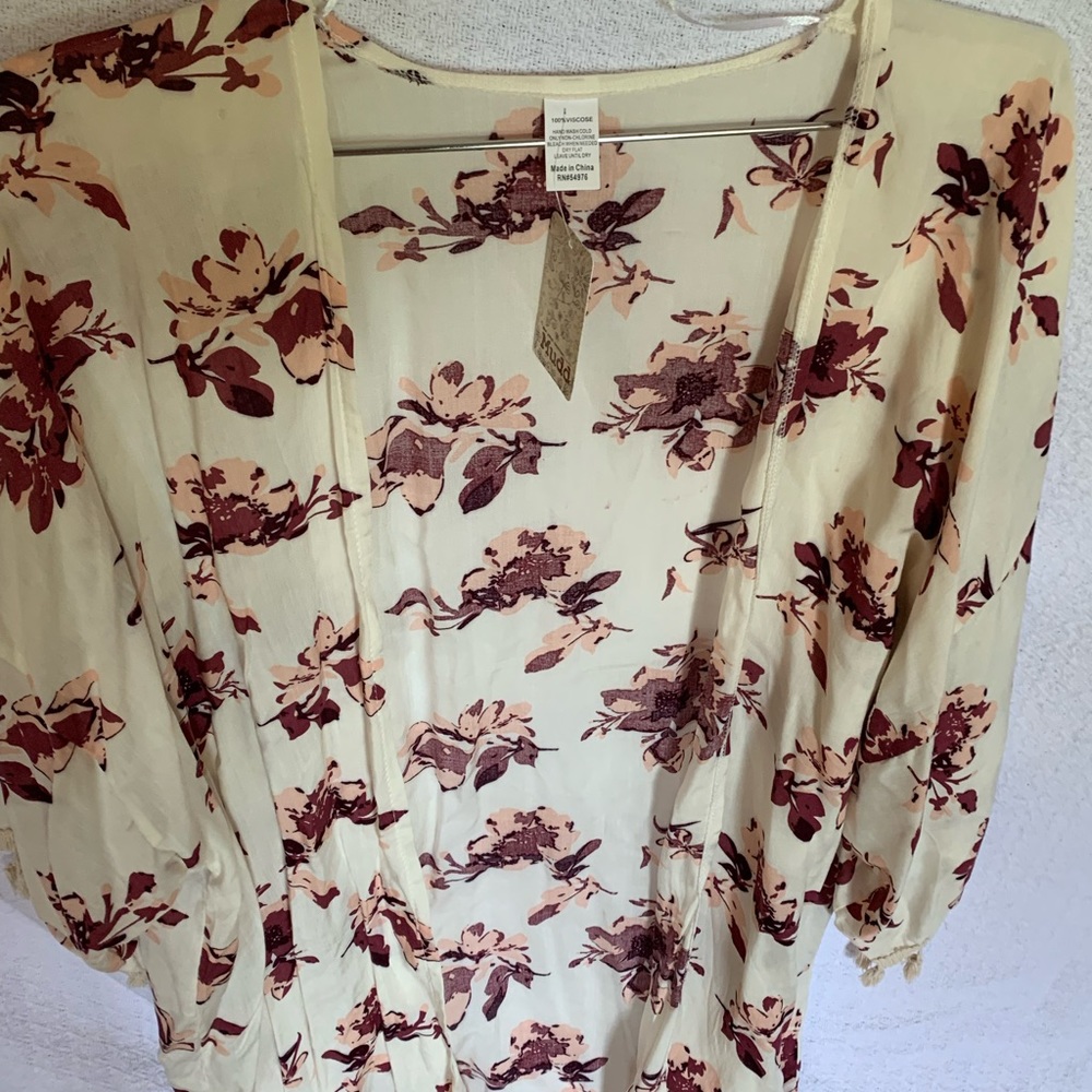Mudd Floral Kimono with tassels